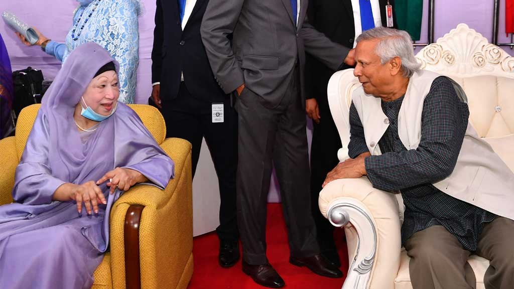 খালেদা জিয়ার জন্মদিনে ফুল পাঠালেন ইউনূস